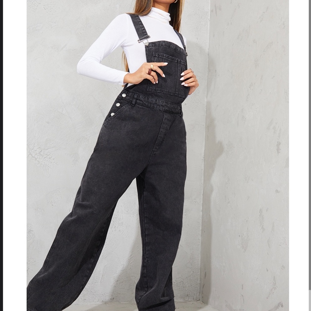 Pretty little thing denim over alls